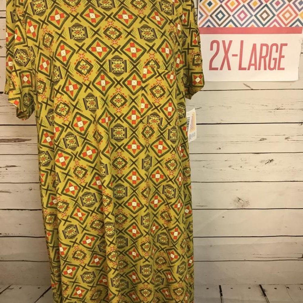 LuLaRoe Carly
